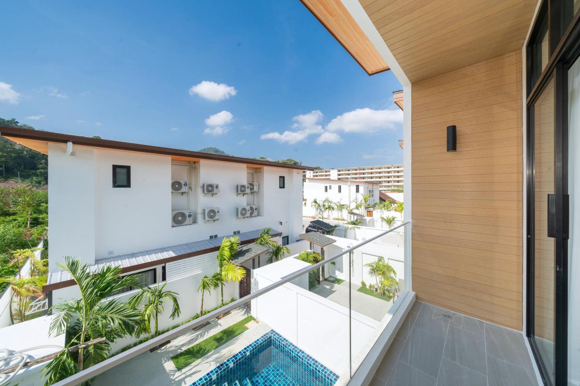 Goldena Twin Private Pool
