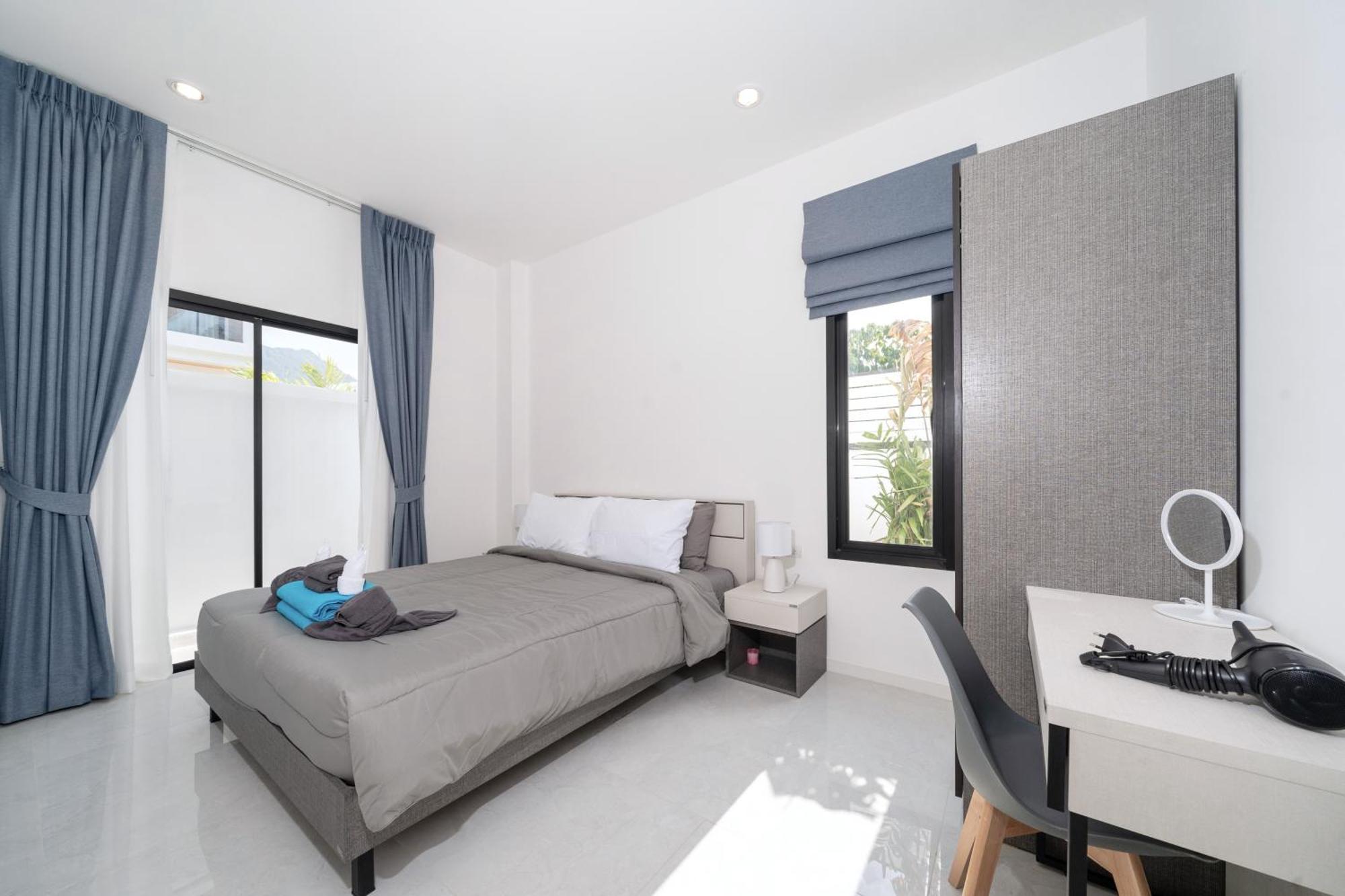 Vila Goldena Twin Private Pool Pantai Kamala